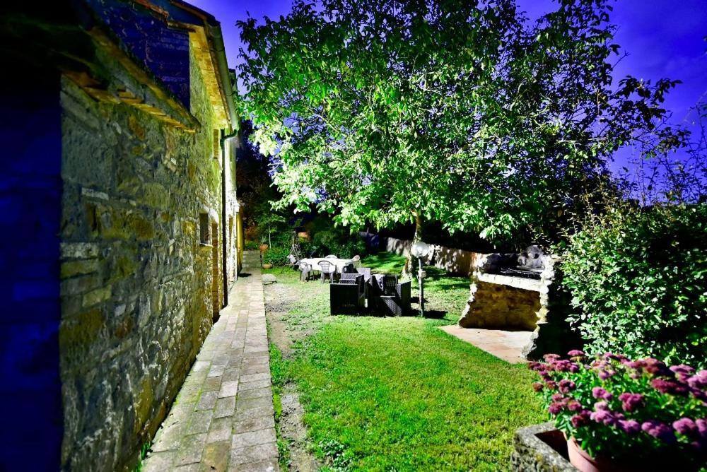 Agriturismo Corvaia Radicofani Buitenkant foto