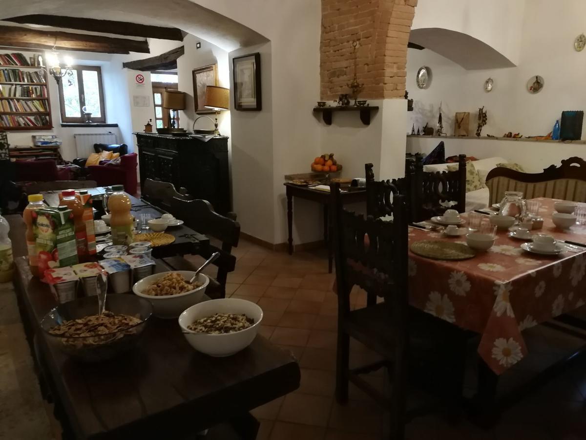 Agriturismo Corvaia Radicofani Buitenkant foto
